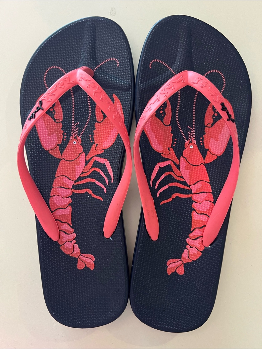 Joules Navy Sandal Sole with Red Lobster graphic on the footbed sz 8